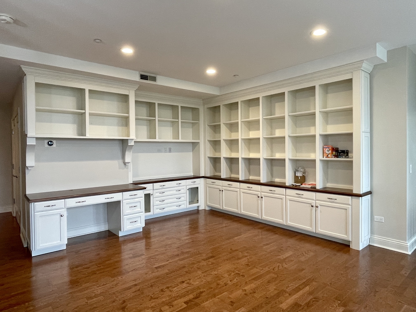 520 S WASHINGTON Street #604, Naperville, IL 60540