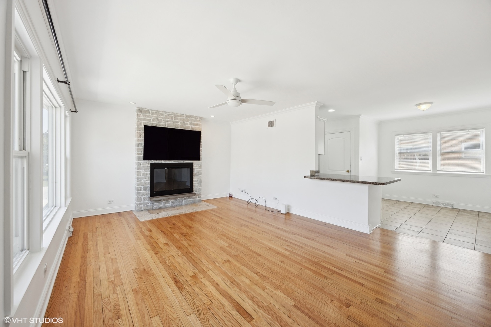 8152 Mayfield Avenue, Burbank, IL 60459