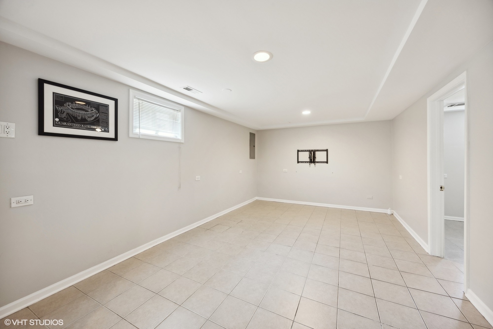 8152 Mayfield Avenue, Burbank, IL 60459