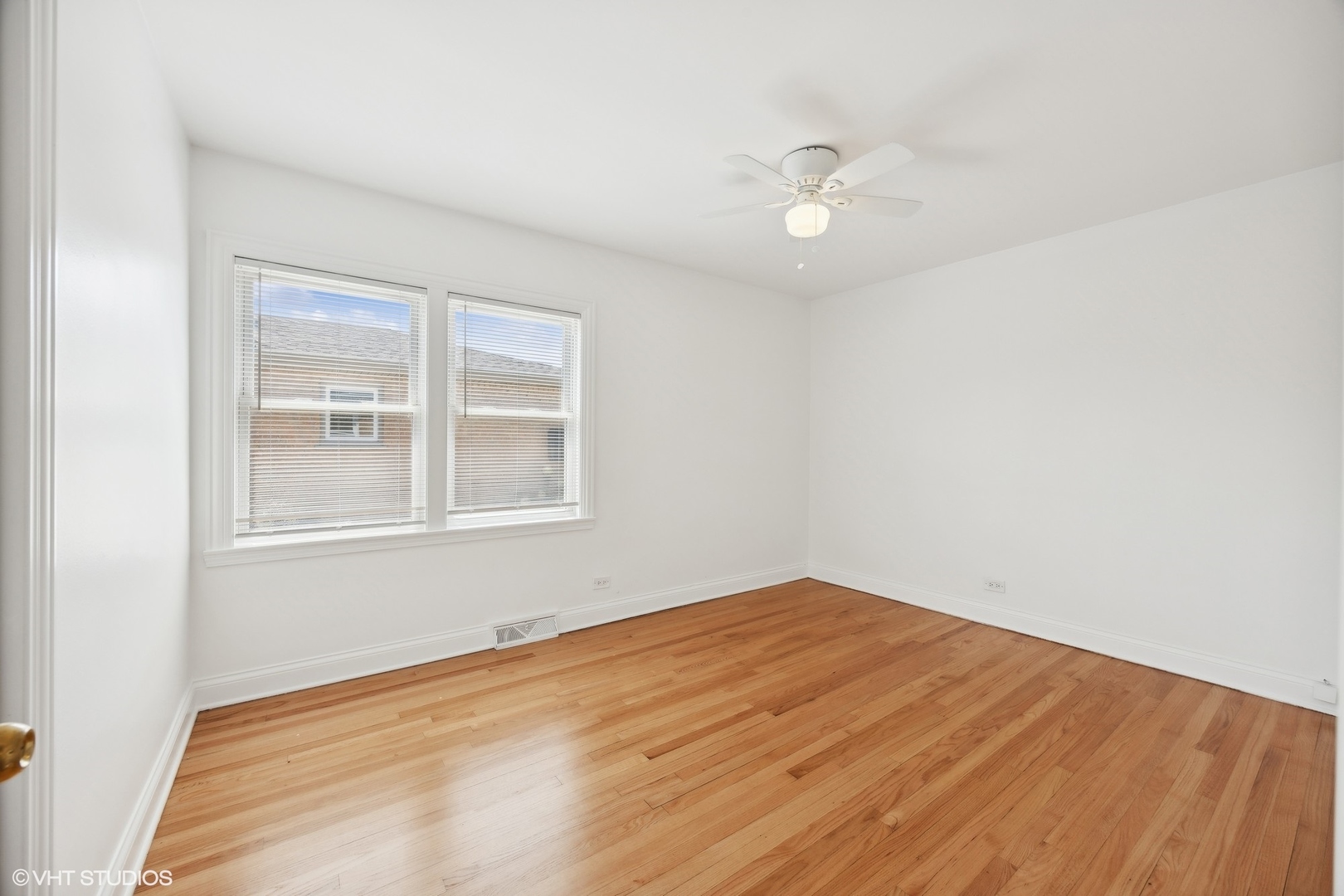 8152 Mayfield Avenue, Burbank, IL 60459