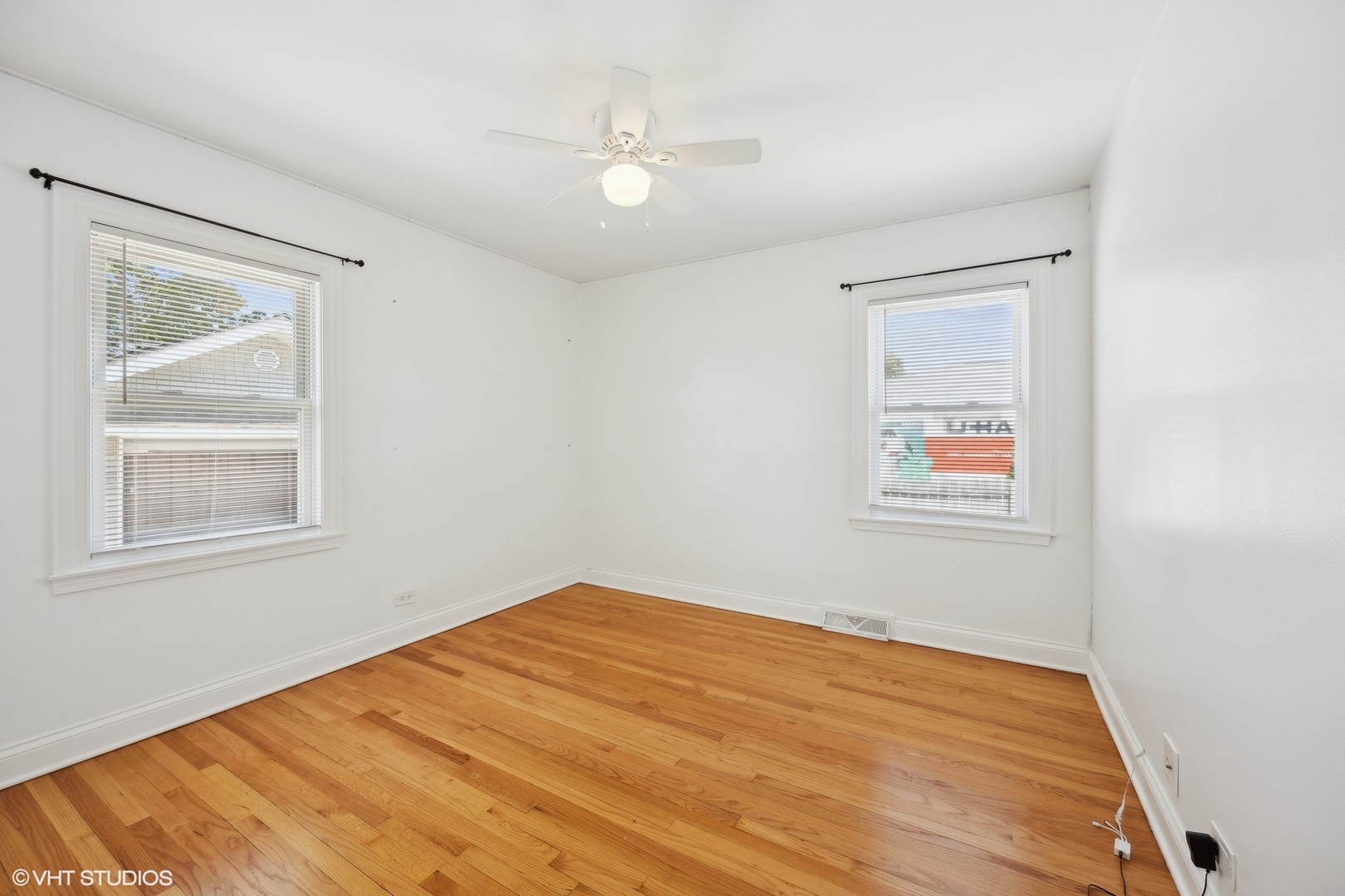 8152 Mayfield Avenue, Burbank, IL 60459