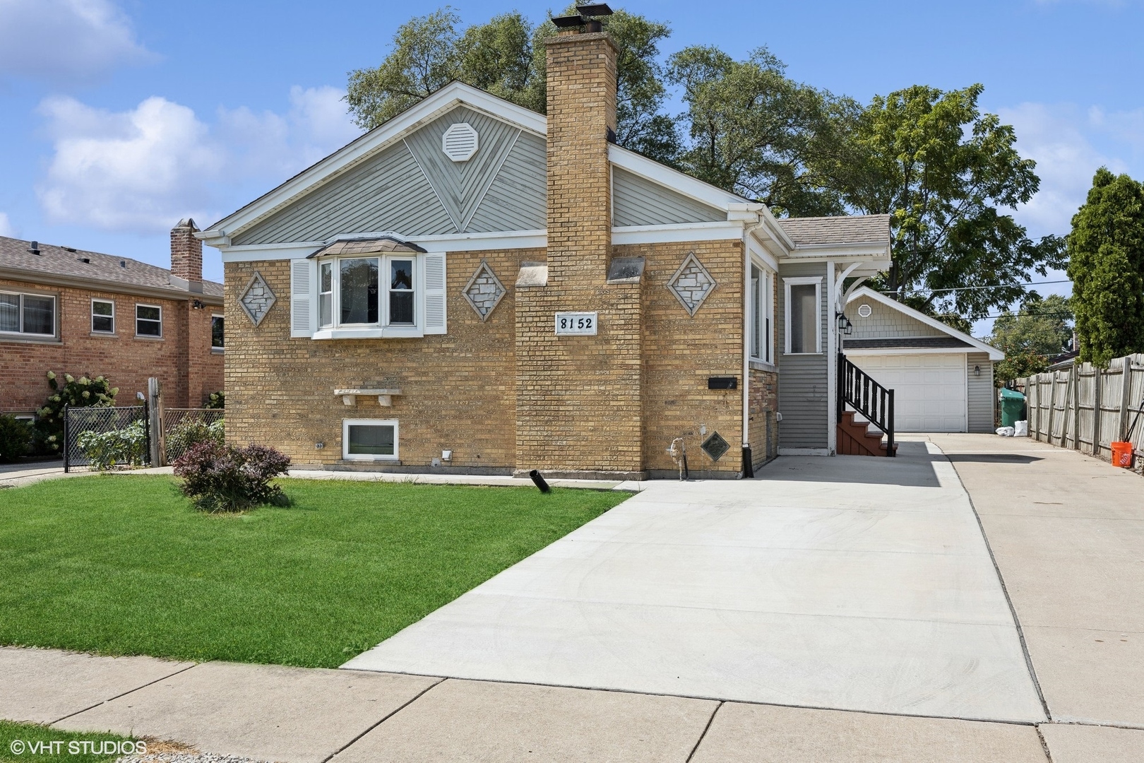 8152 Mayfield Avenue, Burbank, IL 60459