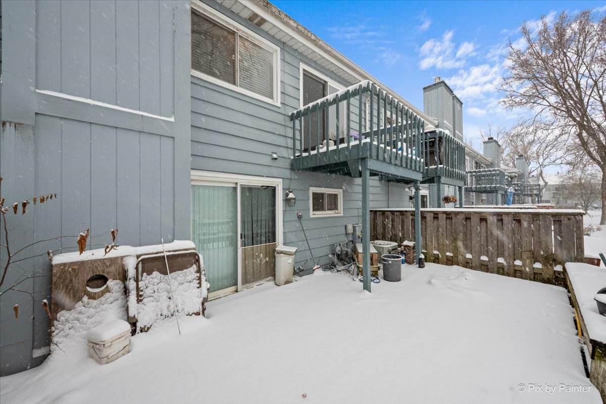 215 Lakeshore Lane, Bloomingdale, IL 60108