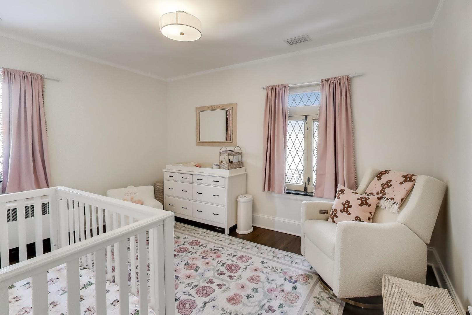 10162 S Longwood Drive, Chicago, IL 60643