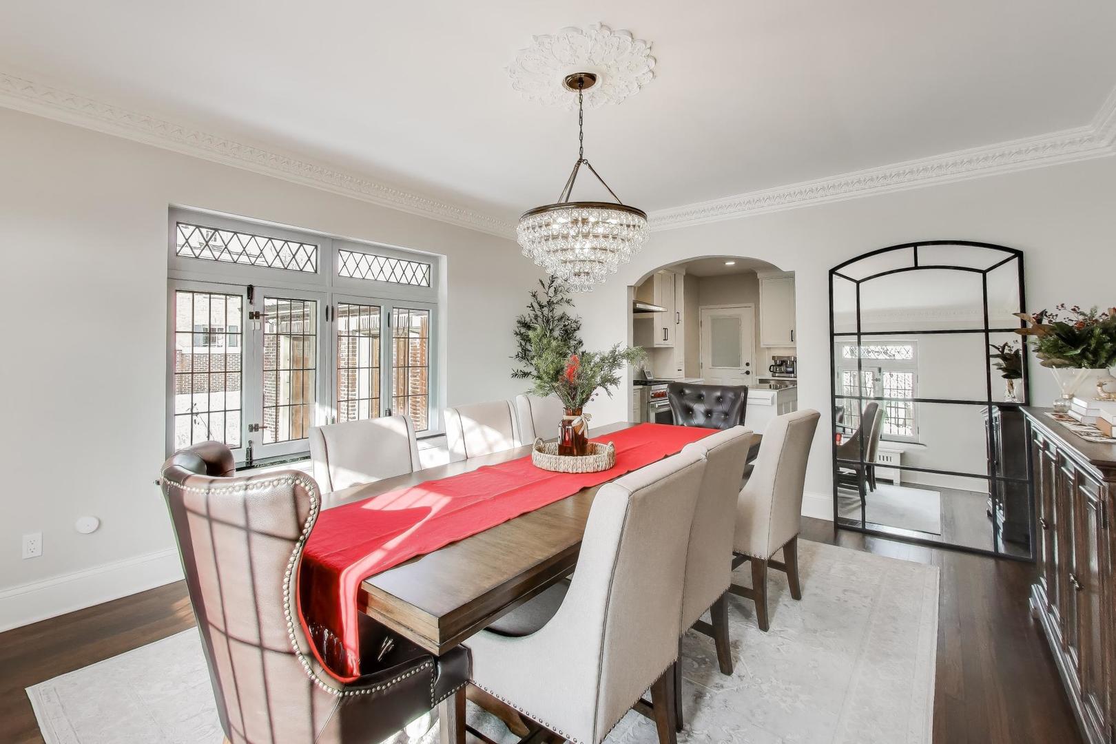 10162 S Longwood Drive, Chicago, IL 60643