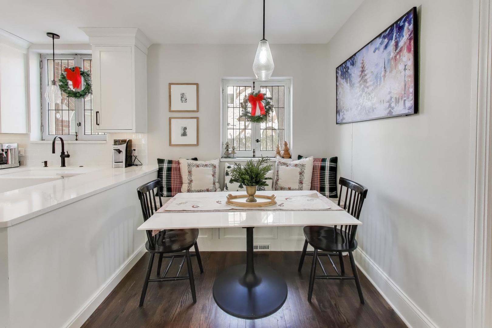 10162 S Longwood Drive, Chicago, IL 60643