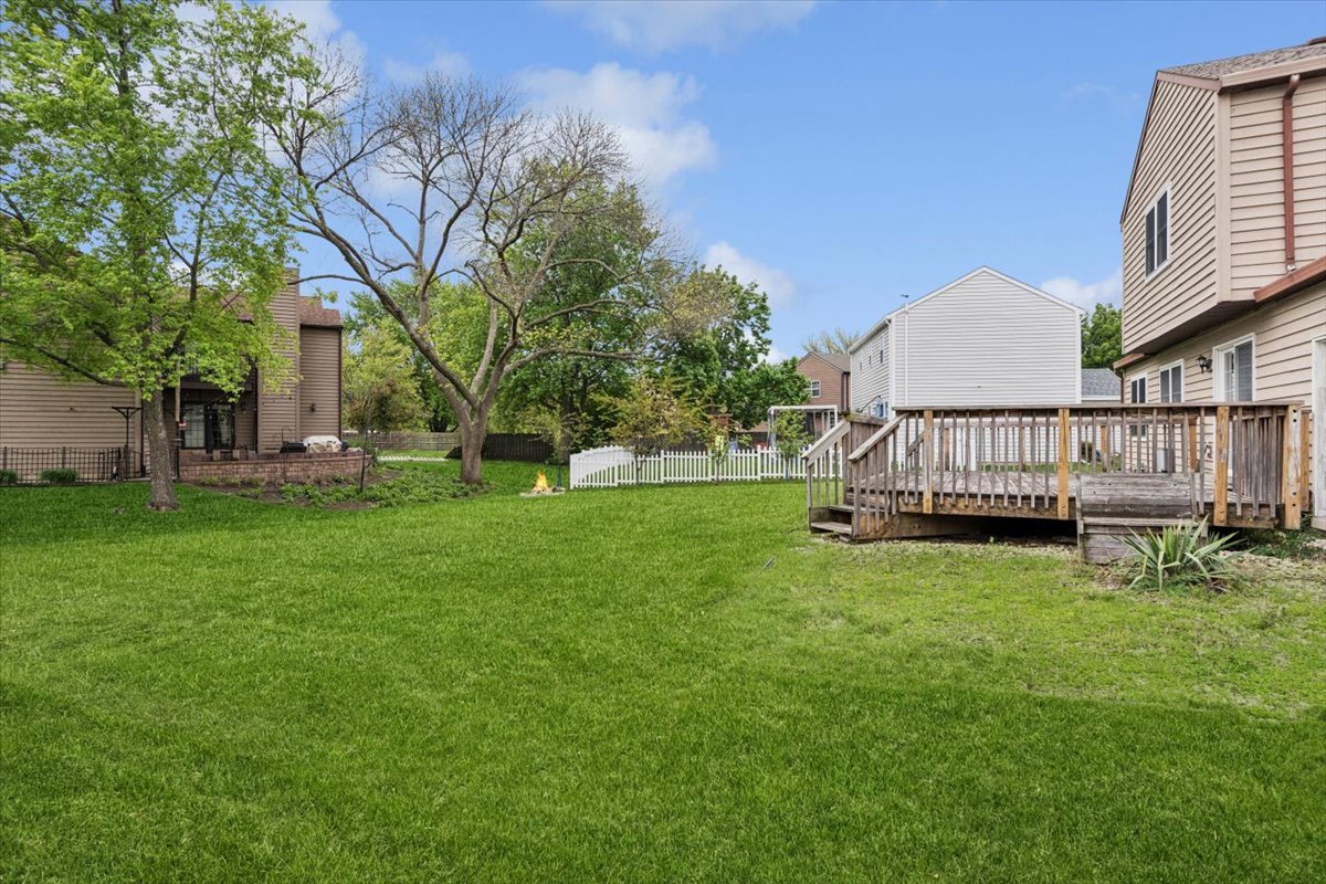 1440 CARLETON Avenue, Naperville, IL 60565