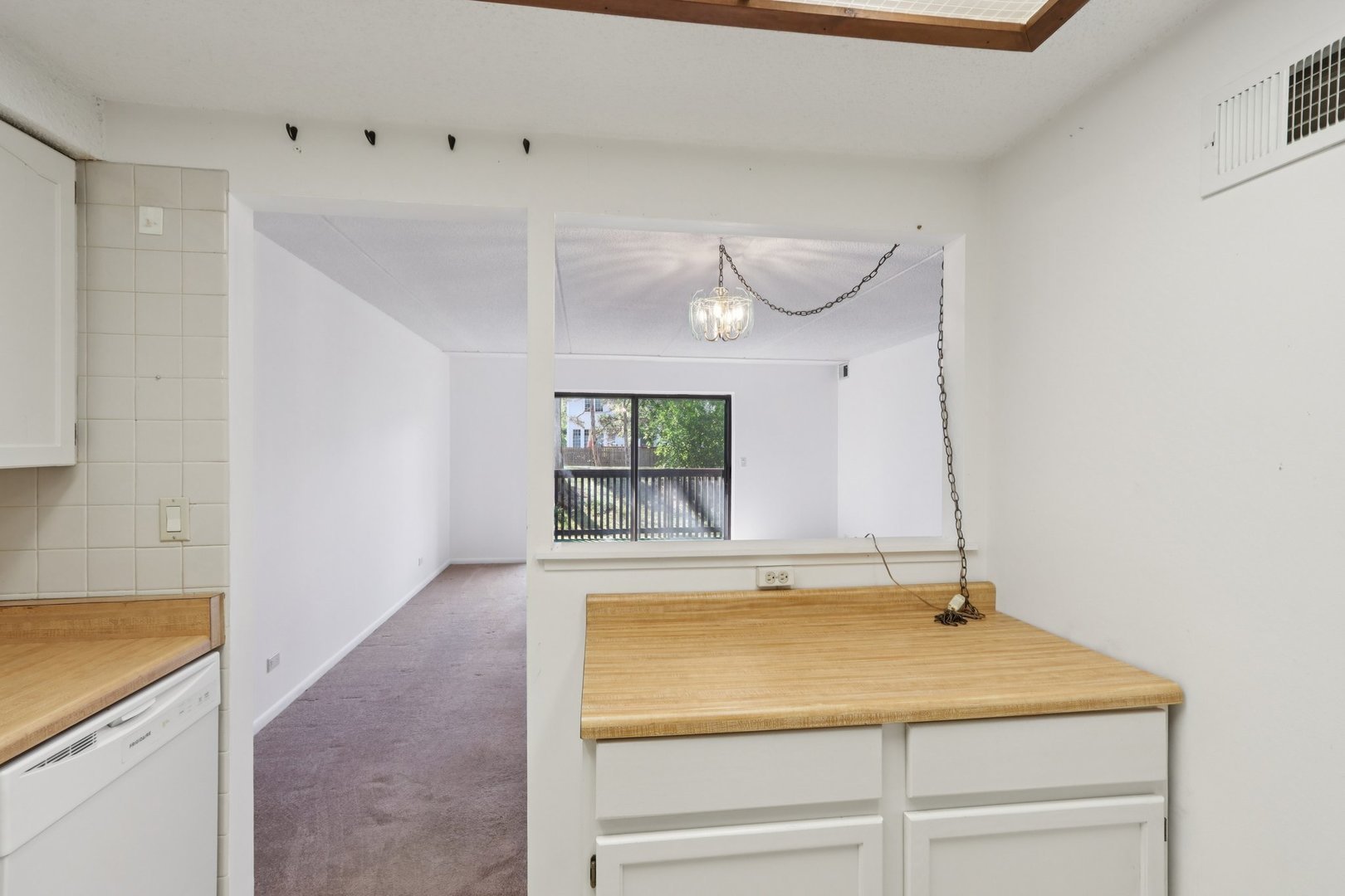 920 Vose Drive #106, Gurnee, IL 60031