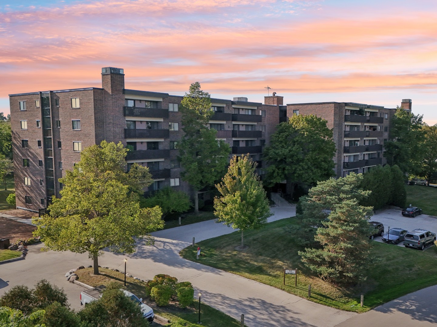 920 Vose Drive #106, Gurnee, IL 60031