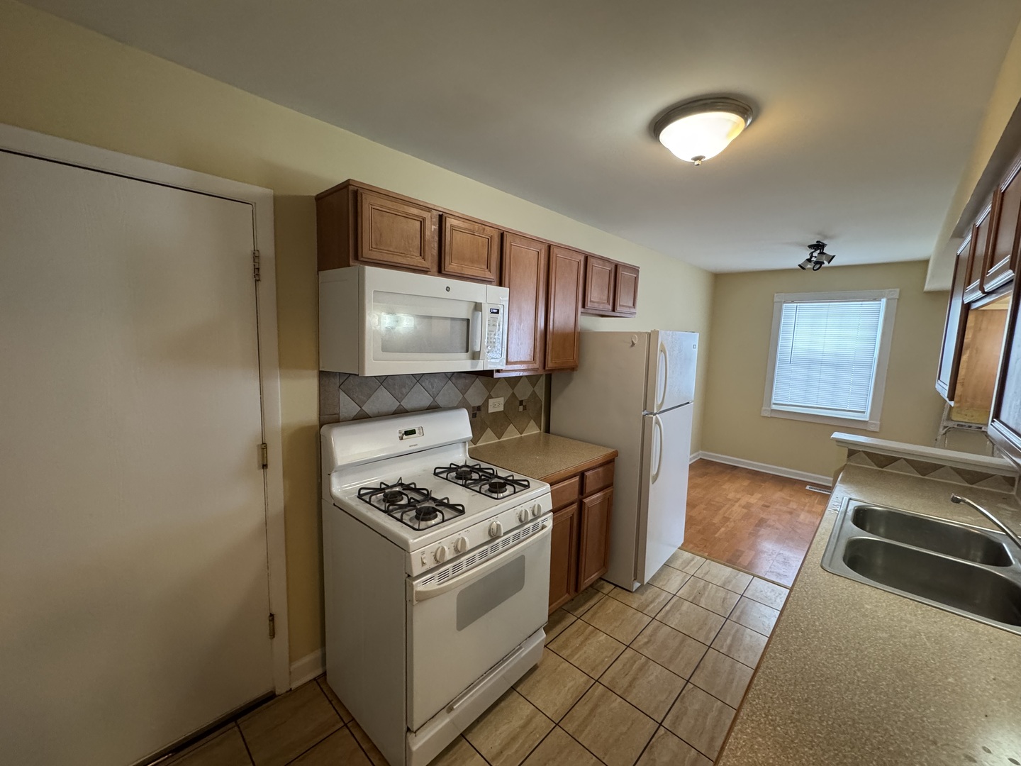 460 N Lake Shore Drive #460, Palatine, IL 60067