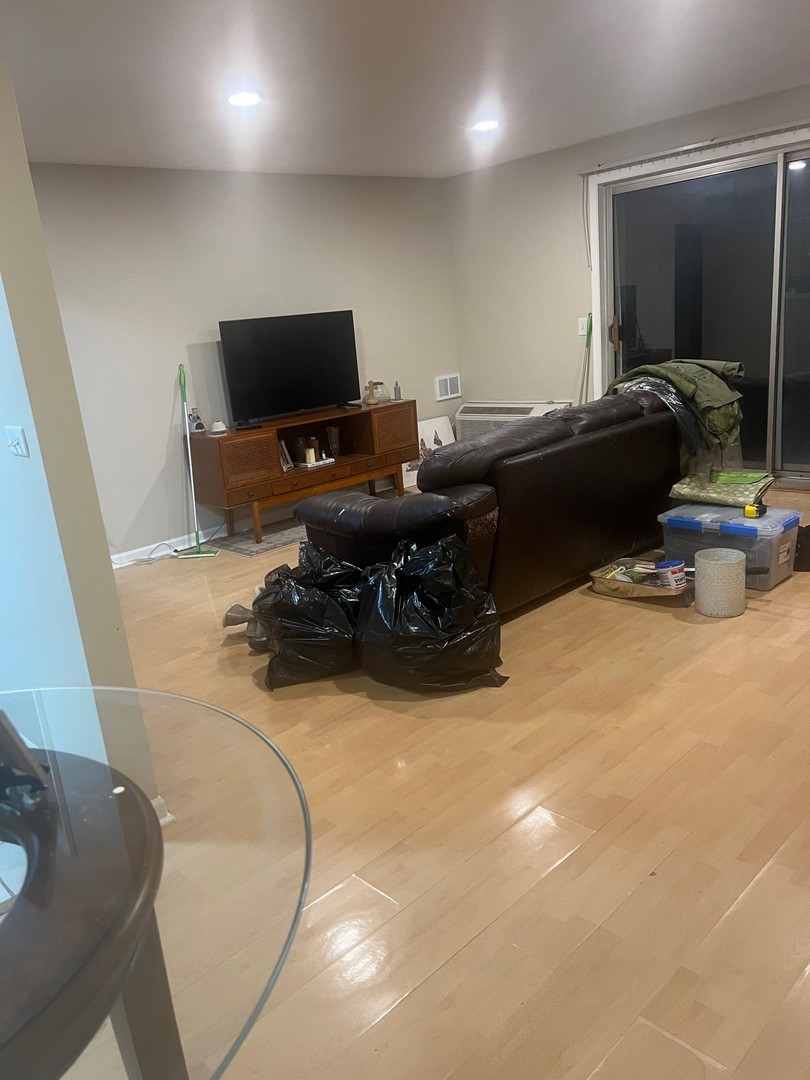 19 E Palatine Road #1A, Arlington Heights, IL 60004