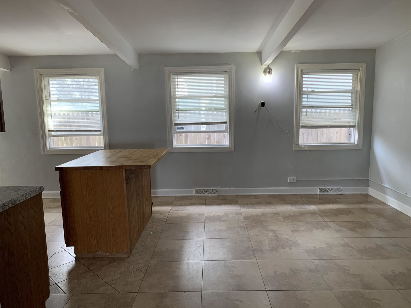 2301 Hermon Avenue, Zion, IL 60099