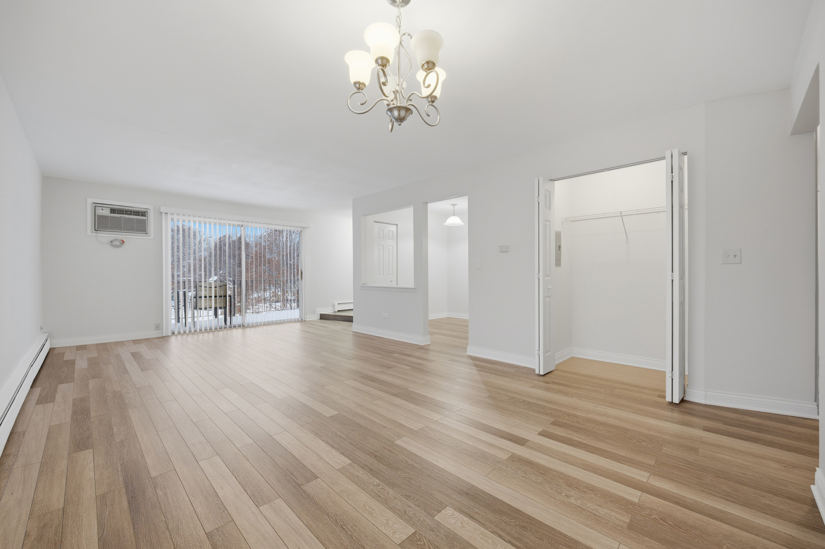 2556 Waterbury Drive #1905, Woodridge, IL 60517