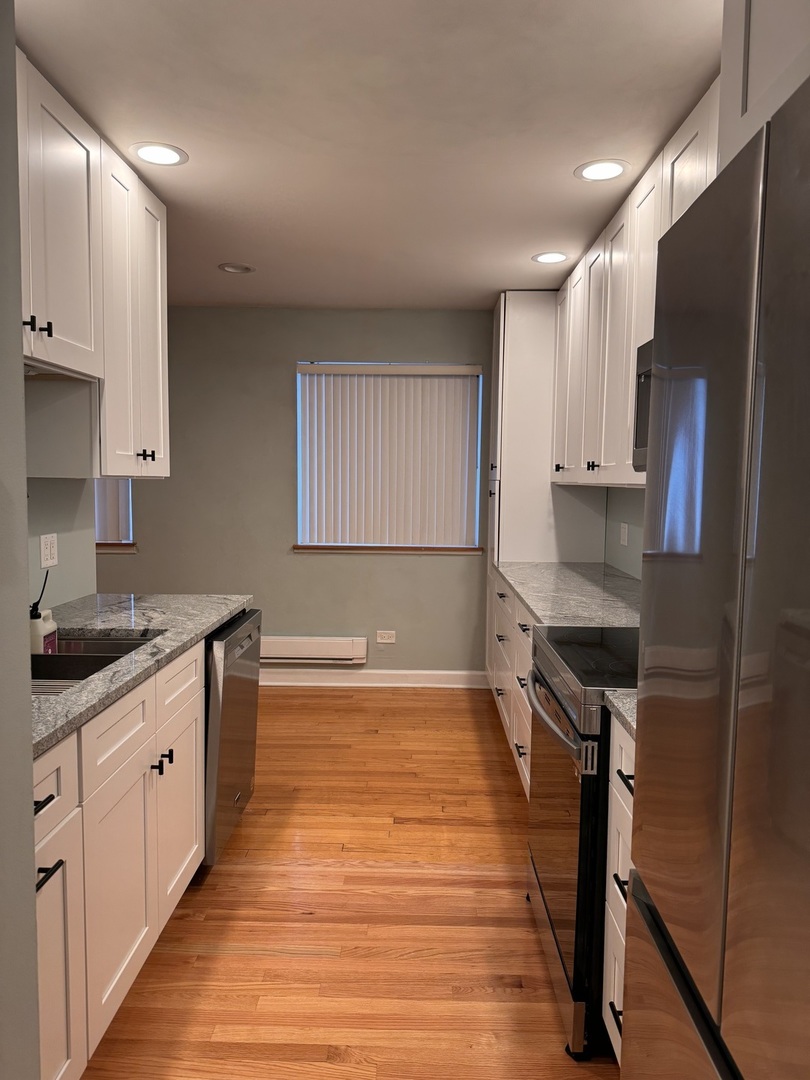 705 STROM Drive #2D, West Dundee, IL 60118