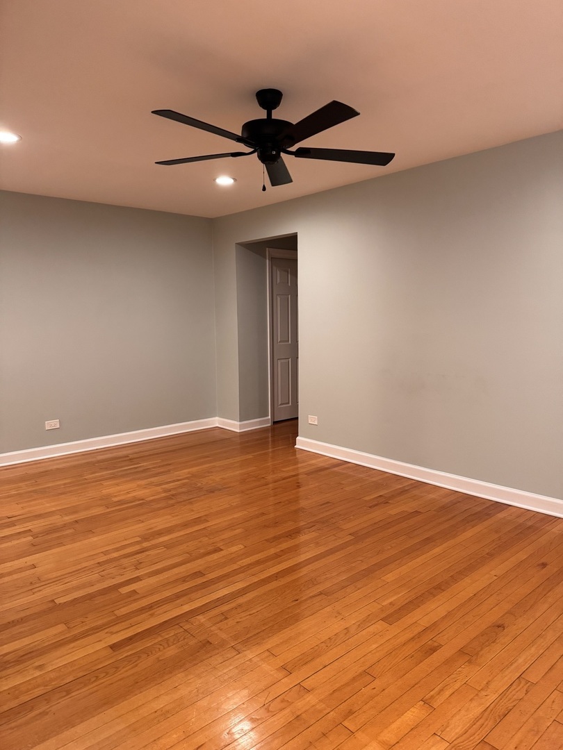 705 STROM Drive #2D, West Dundee, IL 60118