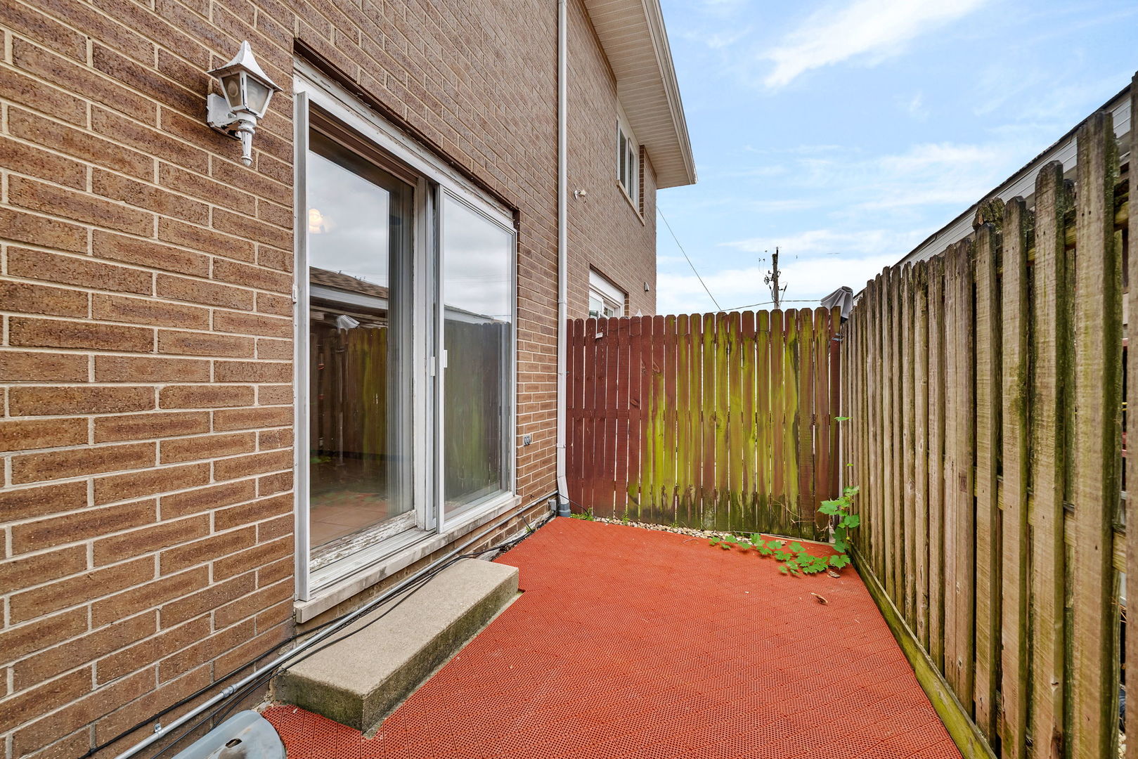 613 E 3rd Street, Lockport, IL 60441