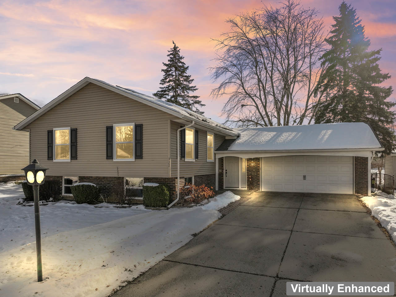 727 Lacy Avenue, Streamwood, IL 60107