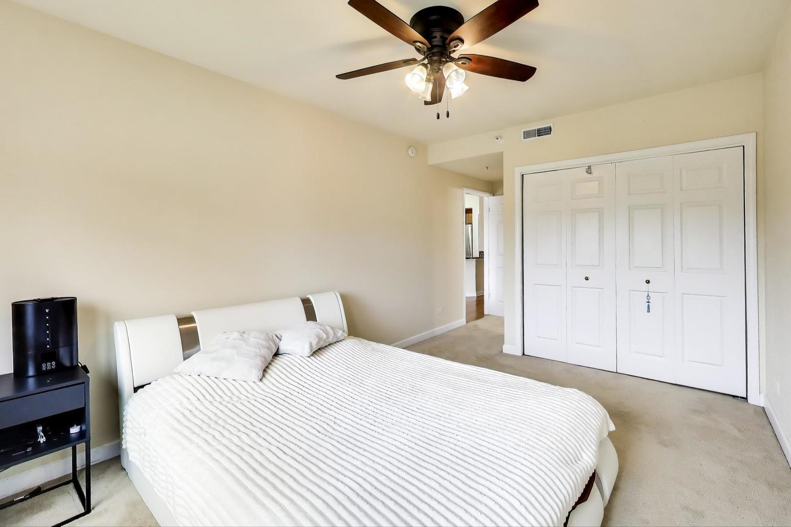 77 N Wolf Road #312, Northlake, IL 60164