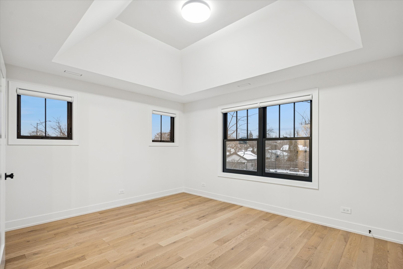 284 N Highland Avenue, Elmhurst, IL 60126