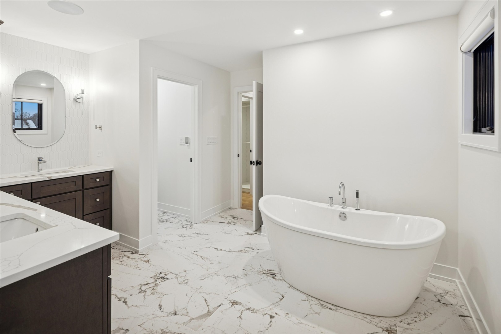 284 N Highland Avenue, Elmhurst, IL 60126