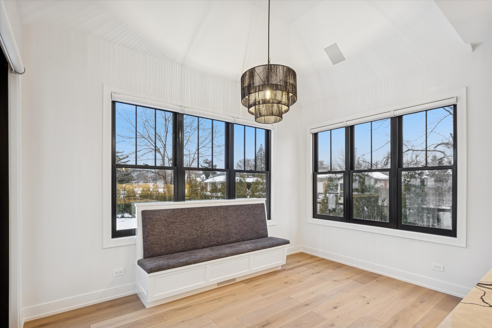 284 N Highland Avenue, Elmhurst, IL 60126