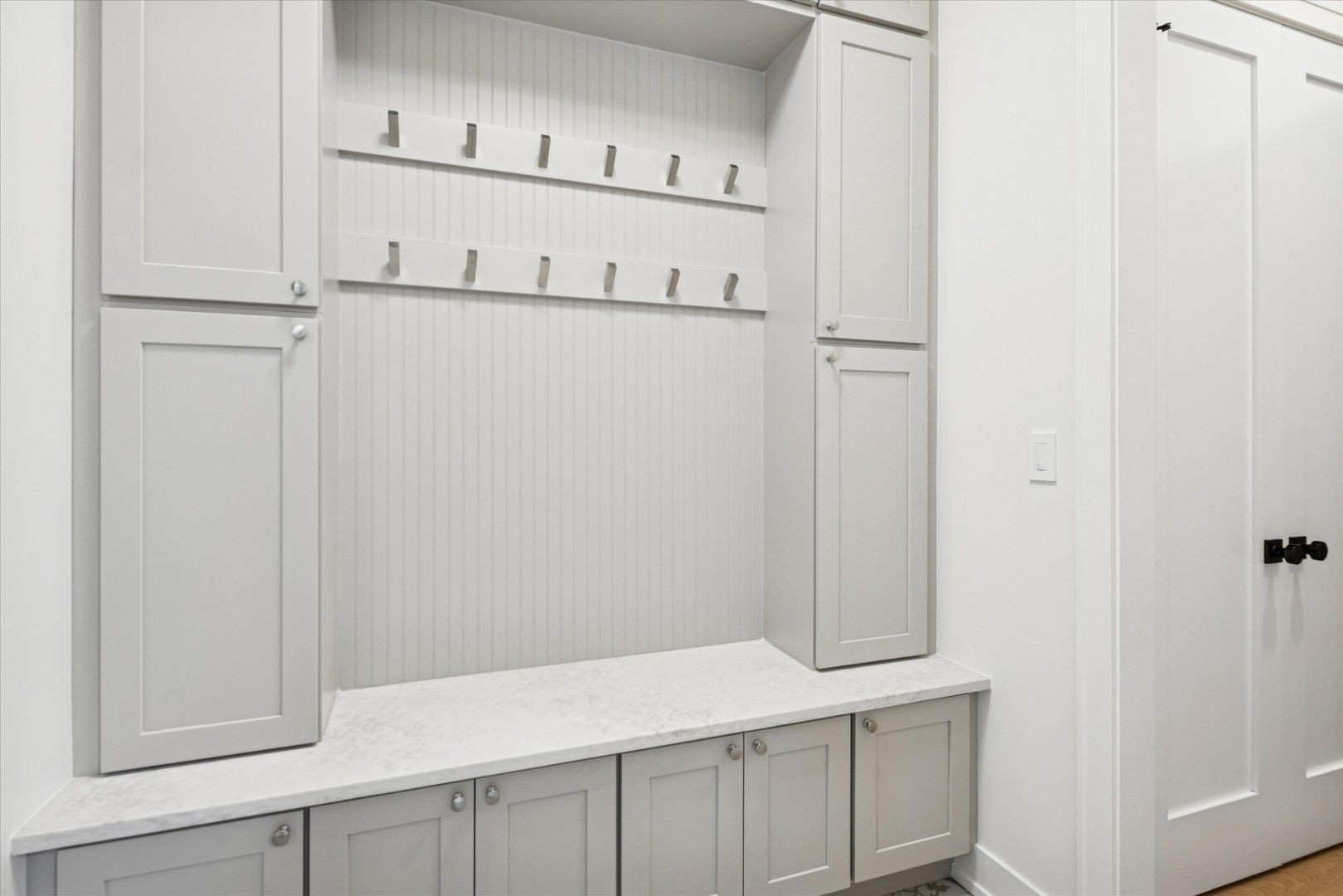 284 N Highland Avenue, Elmhurst, IL 60126