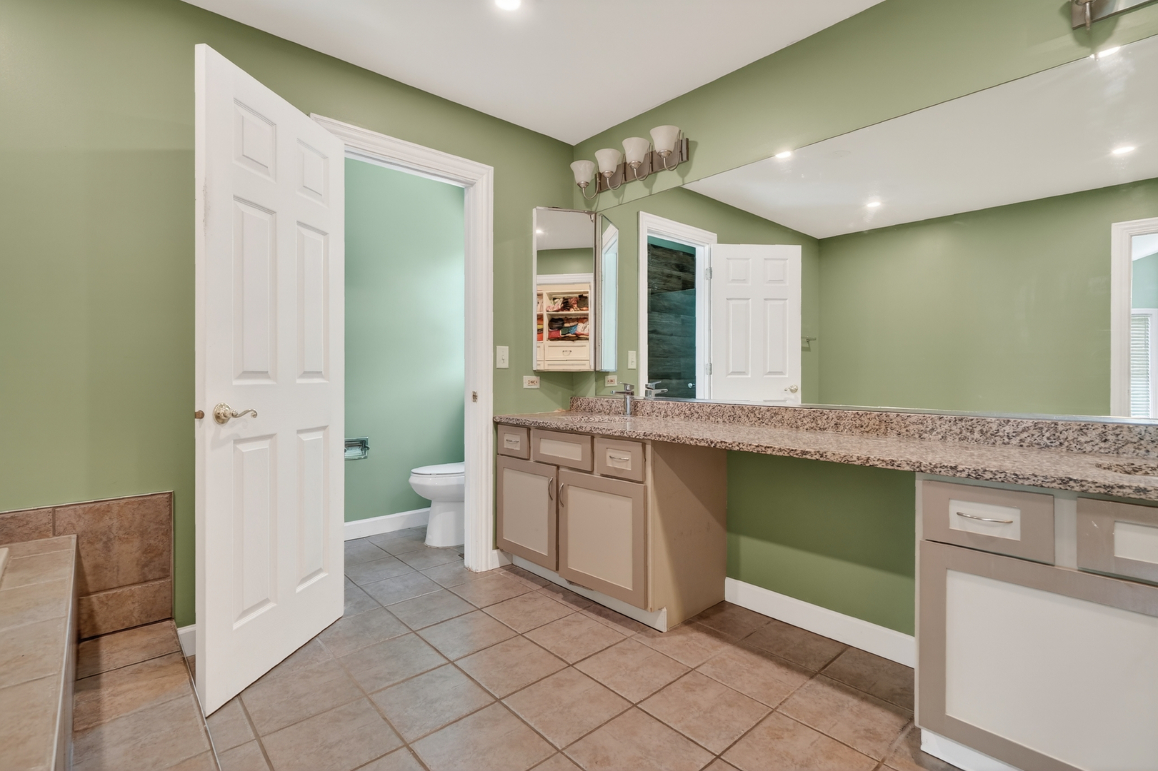 1920 Jester Lane, Algonquin, IL 60102