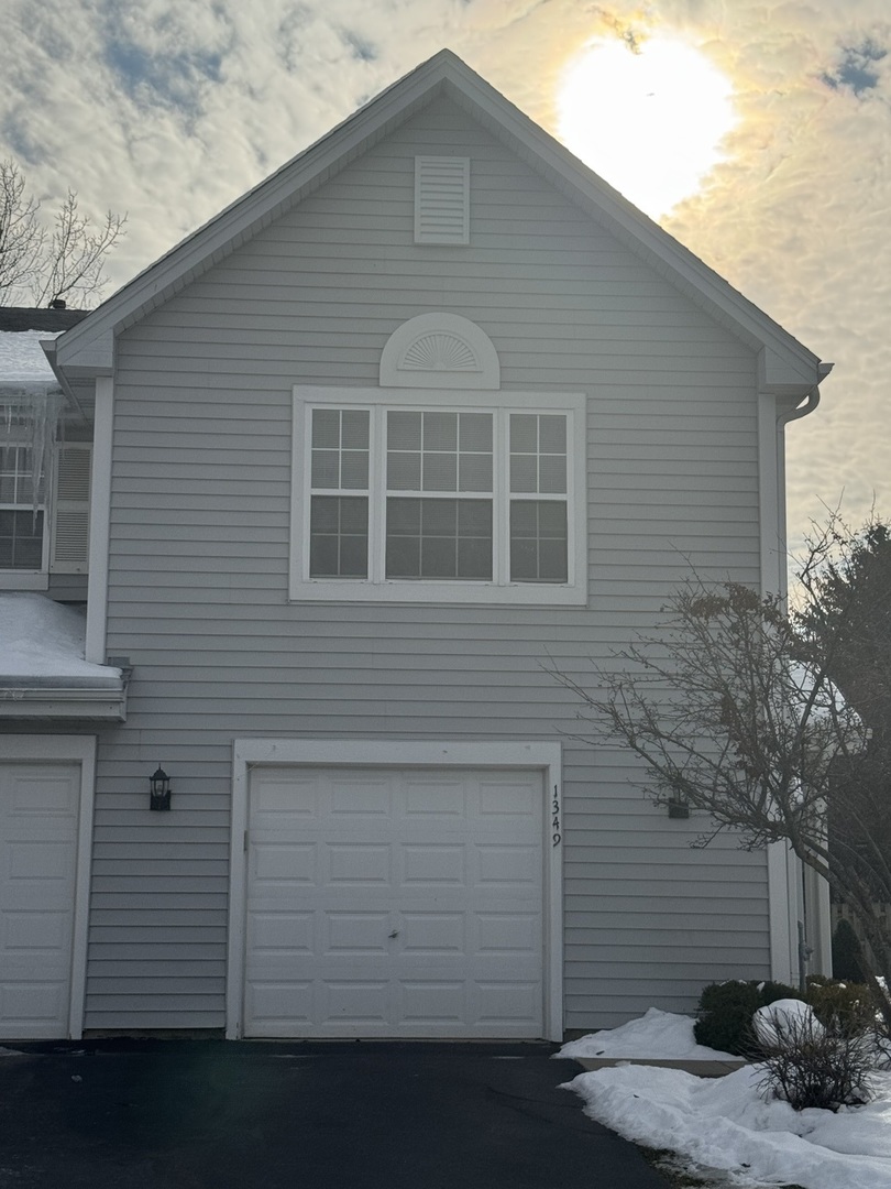 1349 ORLEANS Drive, Mundelein, IL 60060