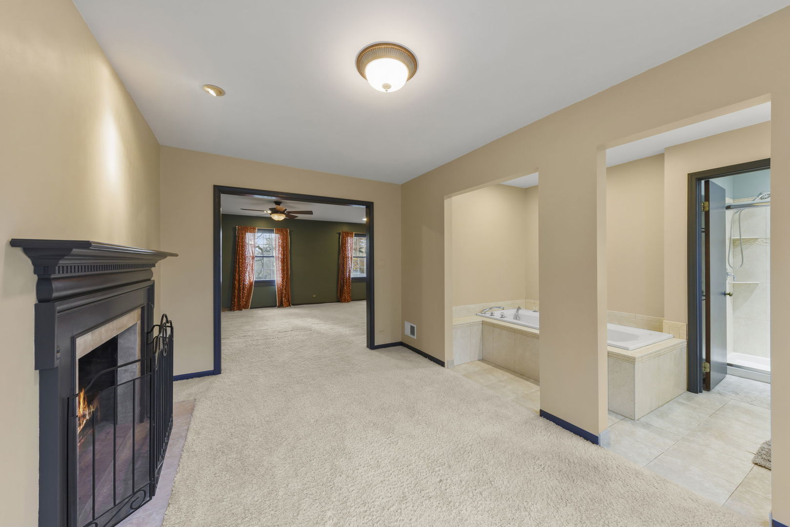 1150 Nottingham Lane, Elgin, IL 60120