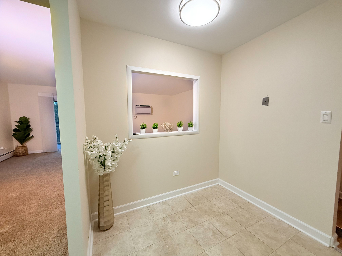 4250 Saratoga Avenue #L305, Downers Grove, IL 60515