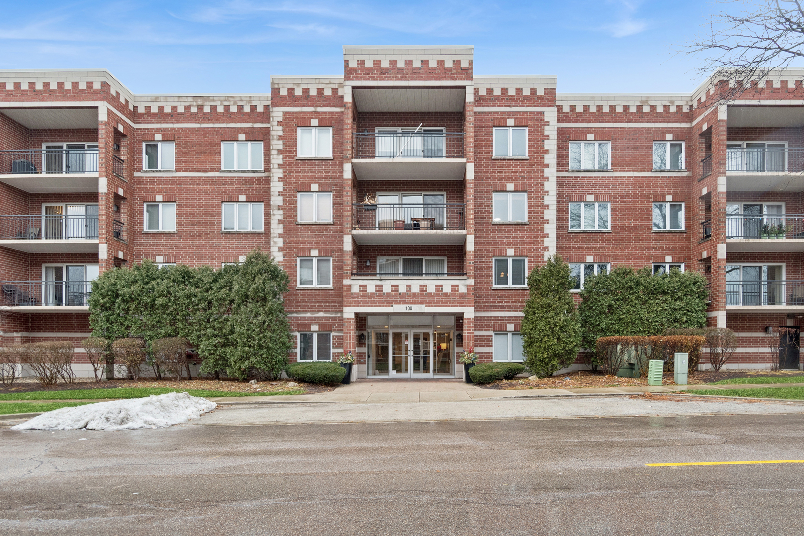 100 N Gary Avenue #408, Wheaton, IL 60187
