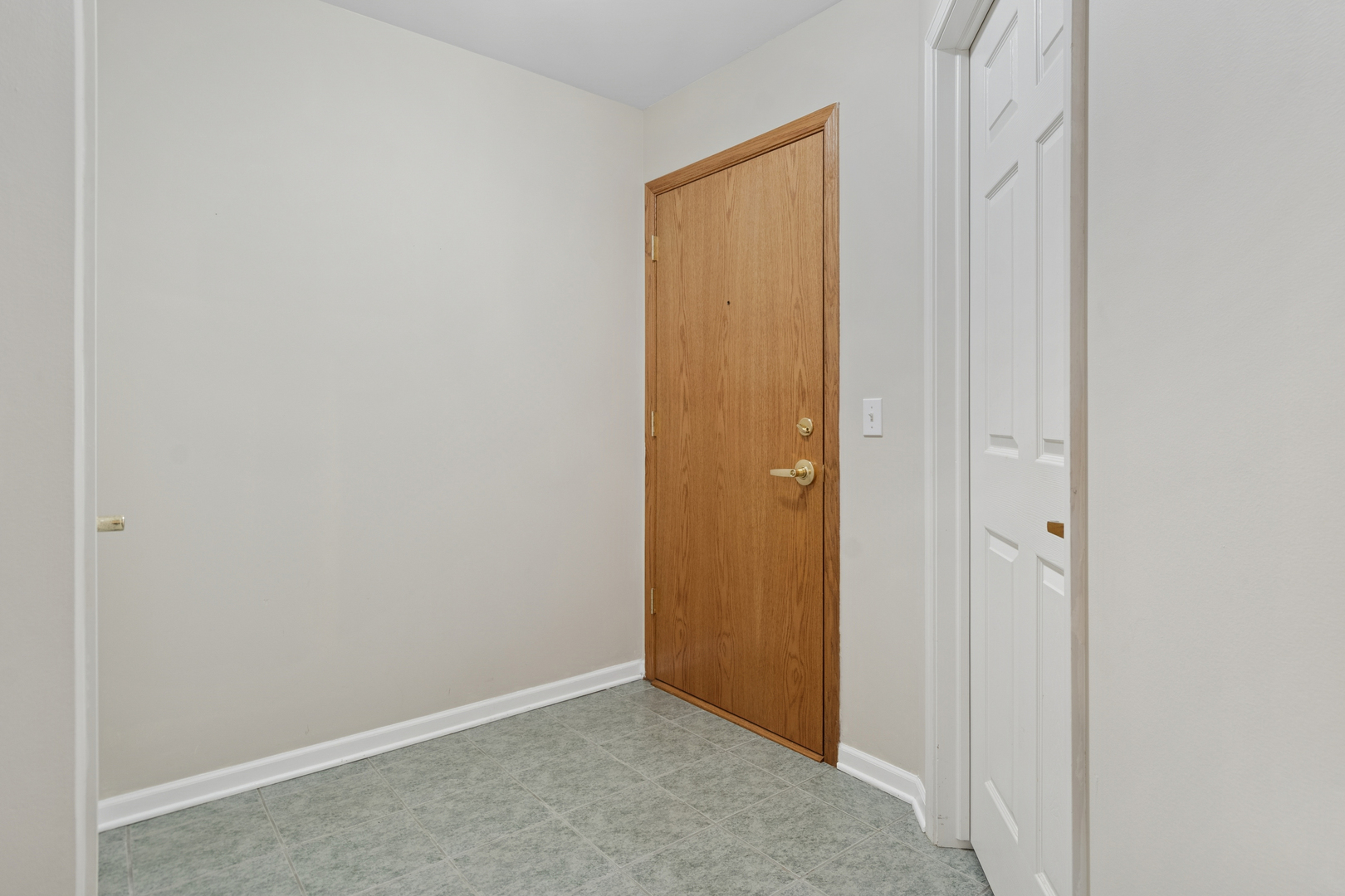 100 N Gary Avenue #408, Wheaton, IL 60187