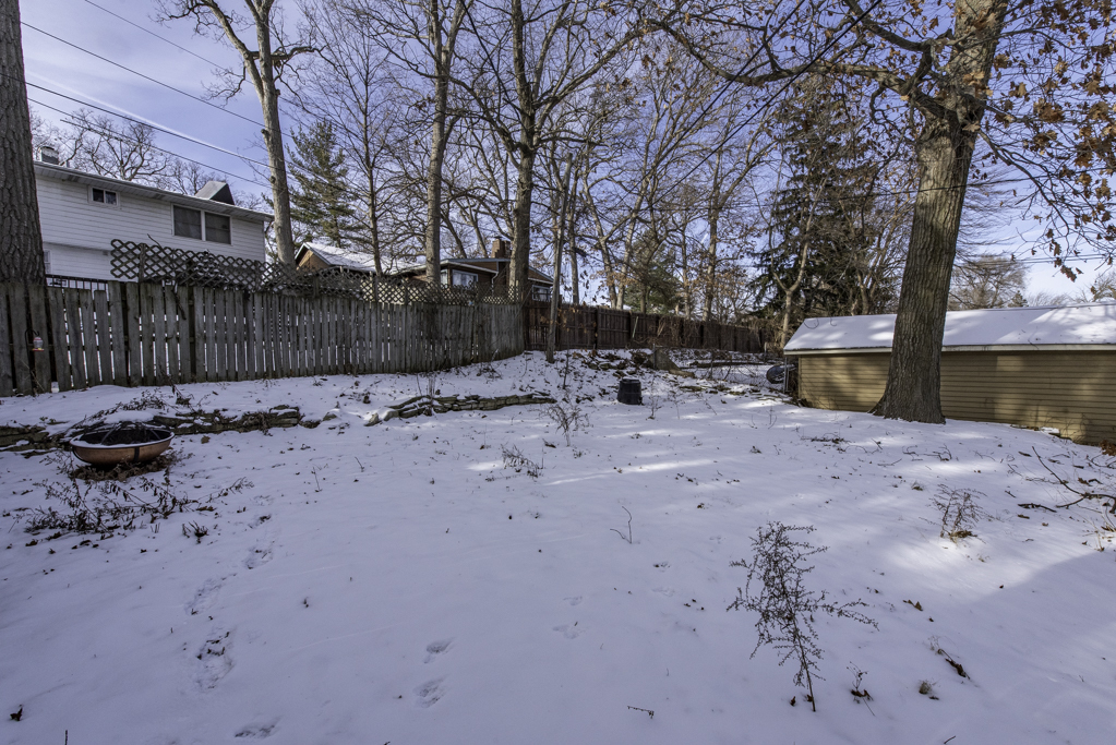 732 Whitney Avenue, Winthrop Harbor, IL 60096