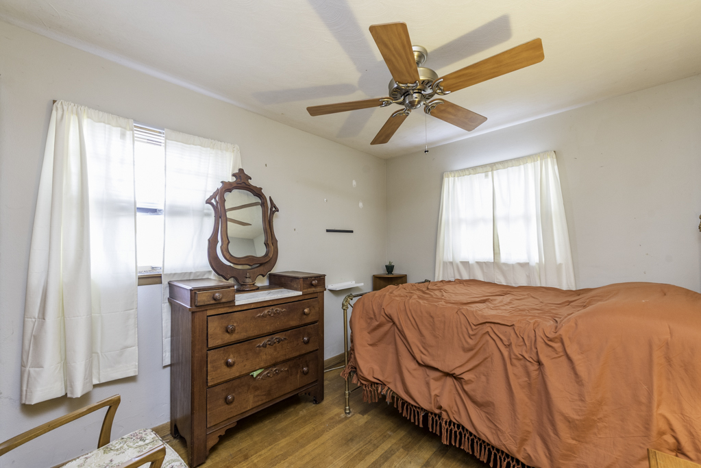 732 Whitney Avenue, Winthrop Harbor, IL 60096