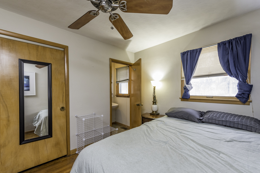 732 Whitney Avenue, Winthrop Harbor, IL 60096