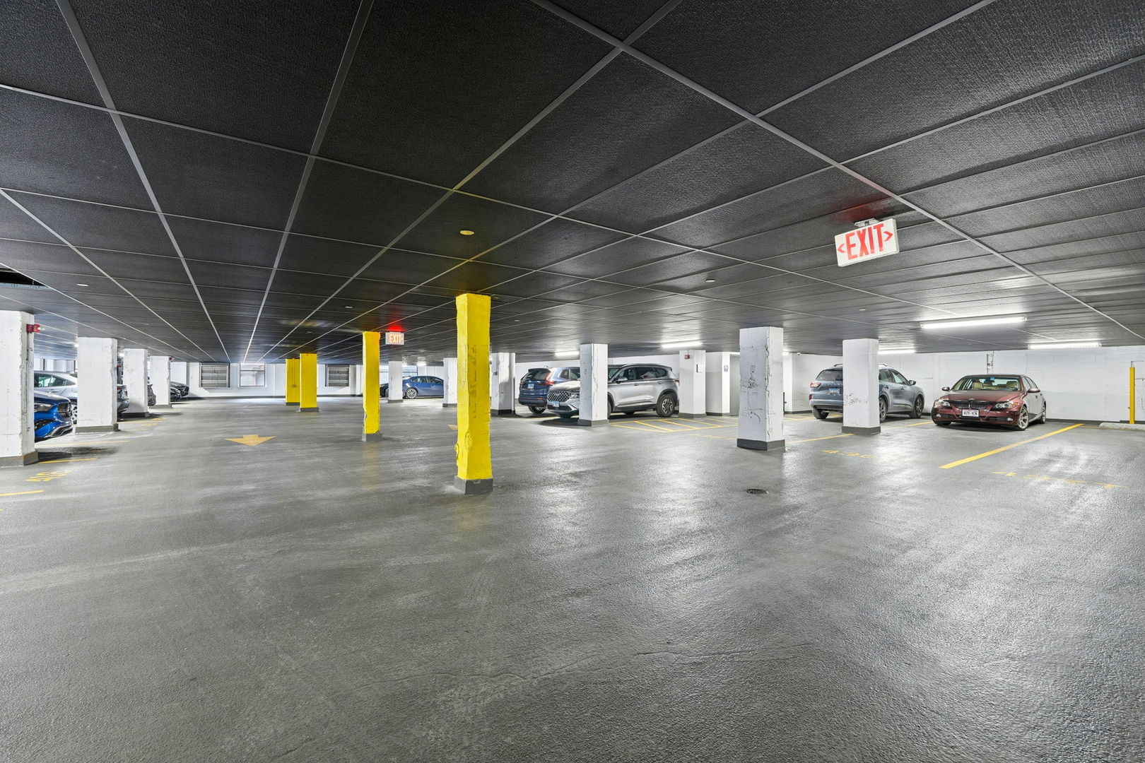 208 W Washington Street #611, Chicago, IL 60606