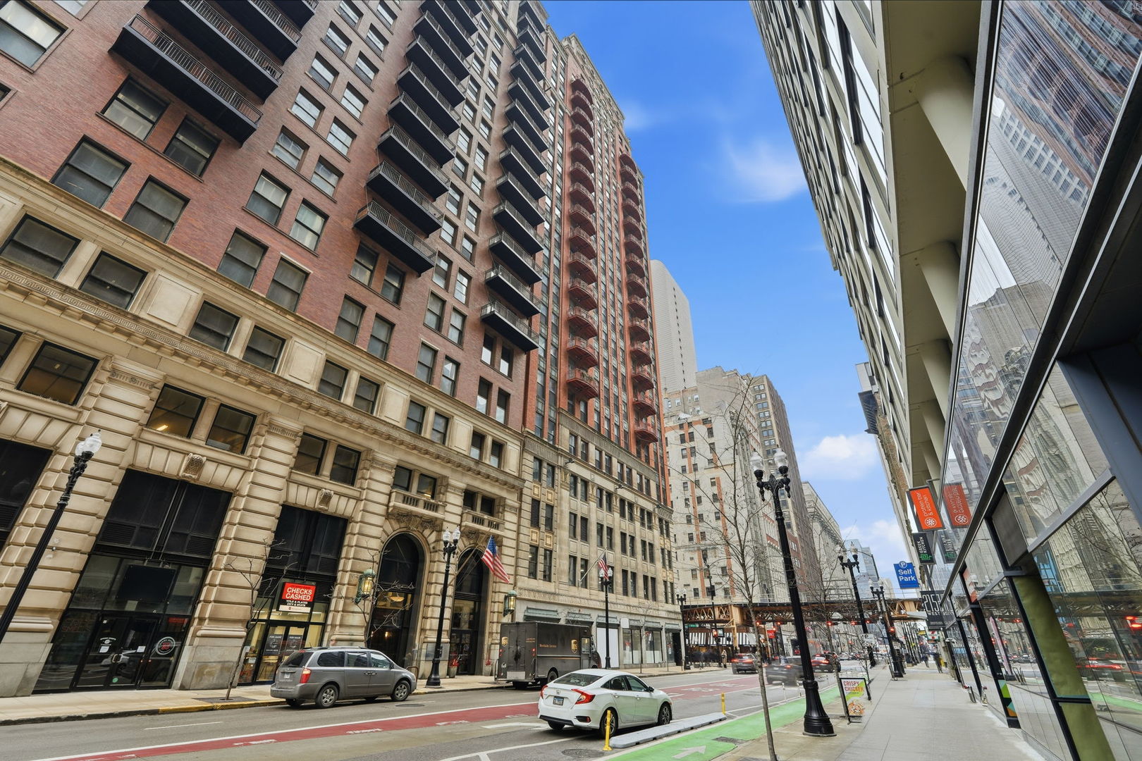 208 W Washington Street #611, Chicago, IL 60606
