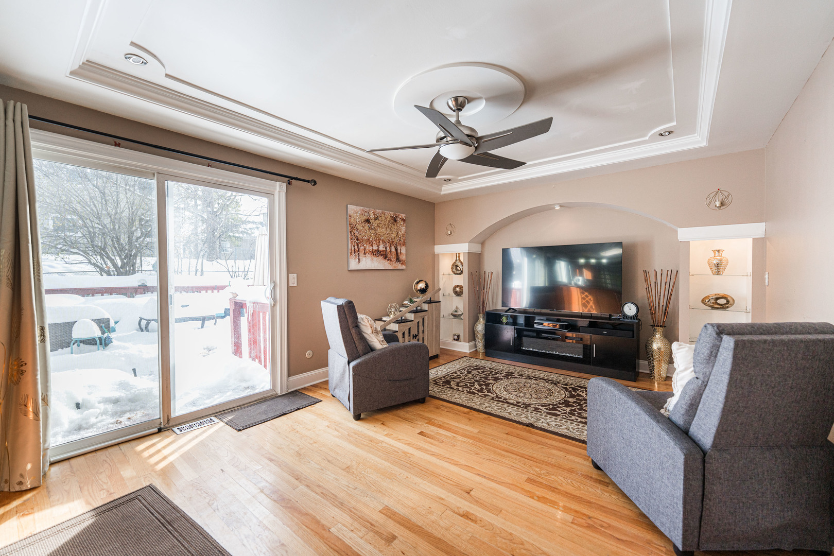 1691 Berkshire Street, Glendale Heights, IL 60139