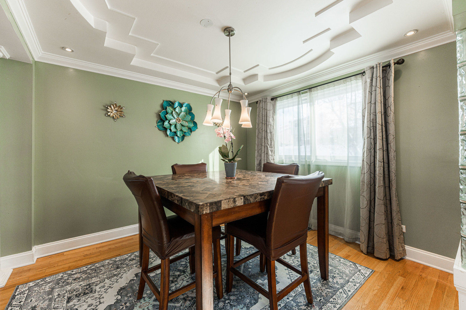 1691 Berkshire Street, Glendale Heights, IL 60139