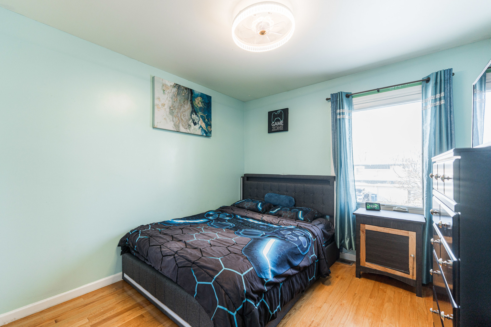 1691 Berkshire Street, Glendale Heights, IL 60139