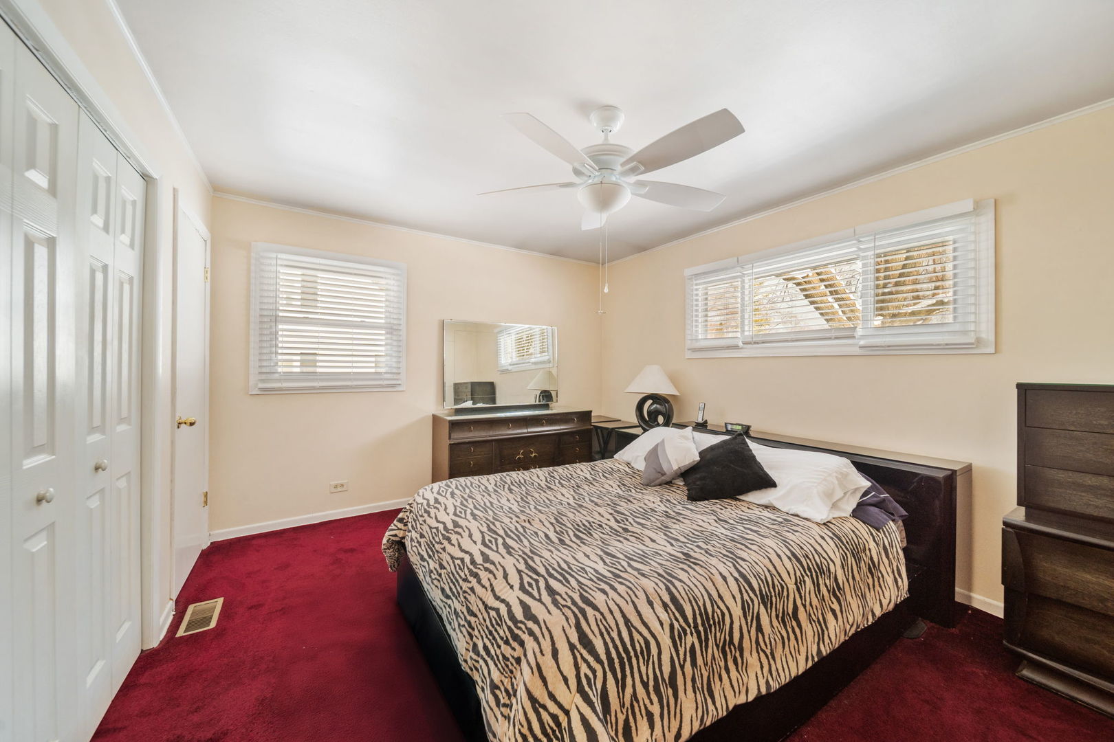 614 N La Londe Avenue, Lombard, IL 60148