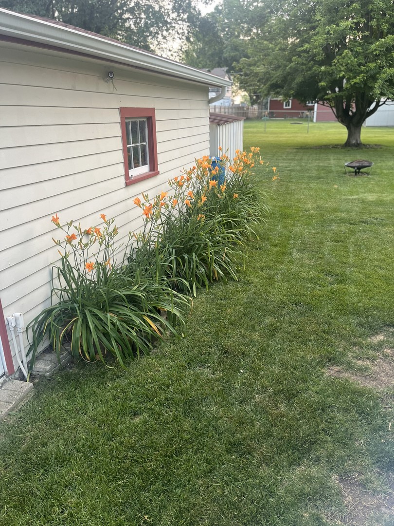 614 N La Londe Avenue, Lombard, IL 60148