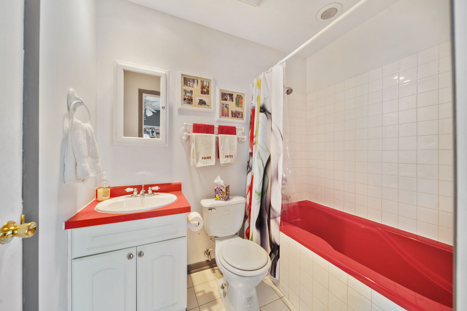 614 N La Londe Avenue, Lombard, IL 60148