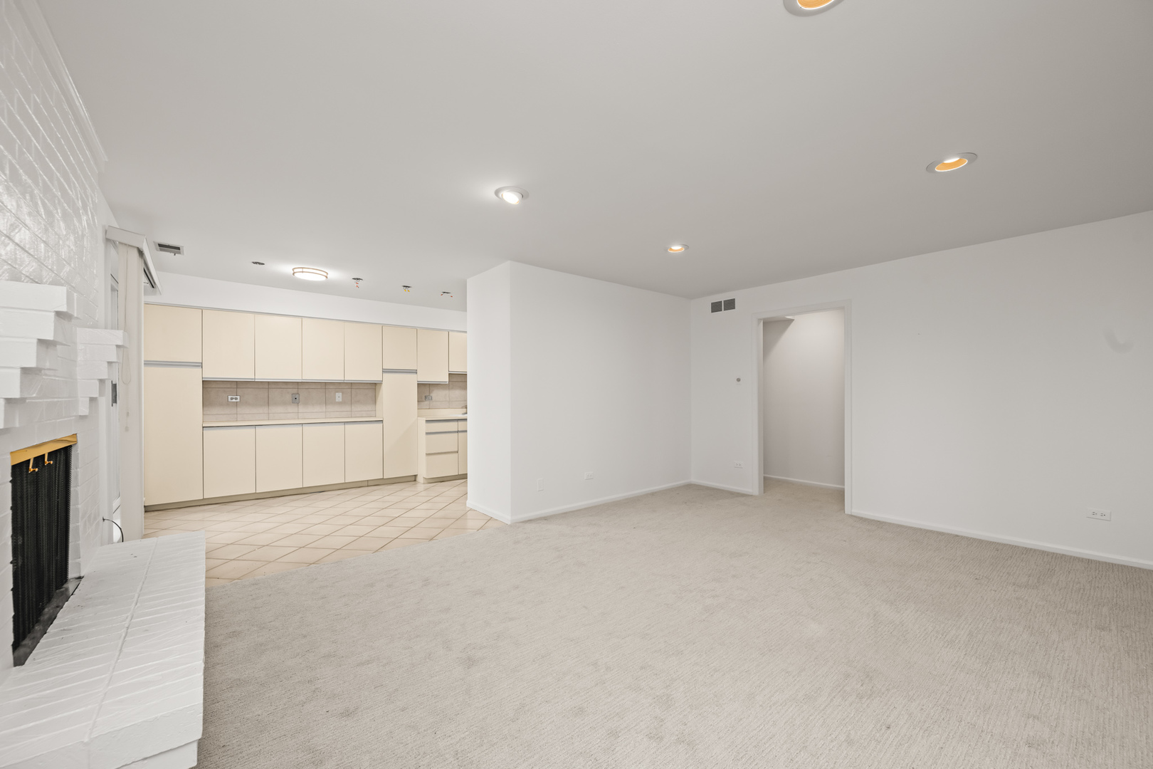 1125 Lake Cook Road #209, Northbrook, IL 60062