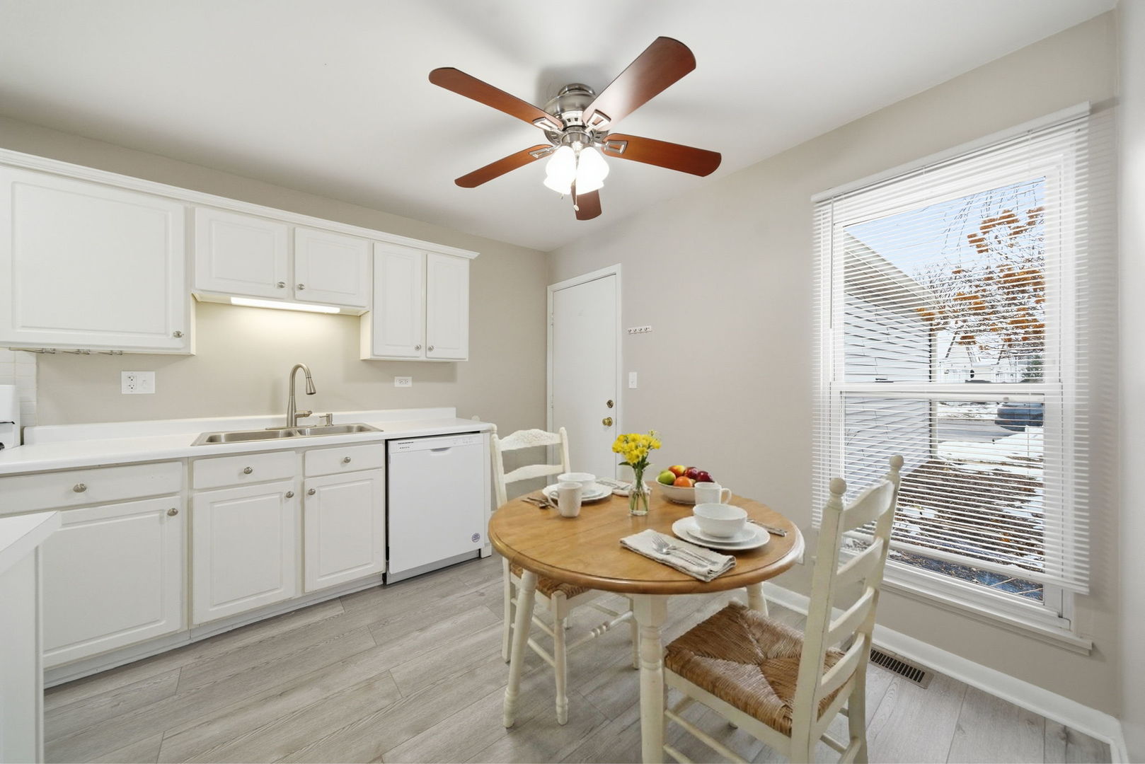 2634 Oakshire Court, Aurora, IL 60502