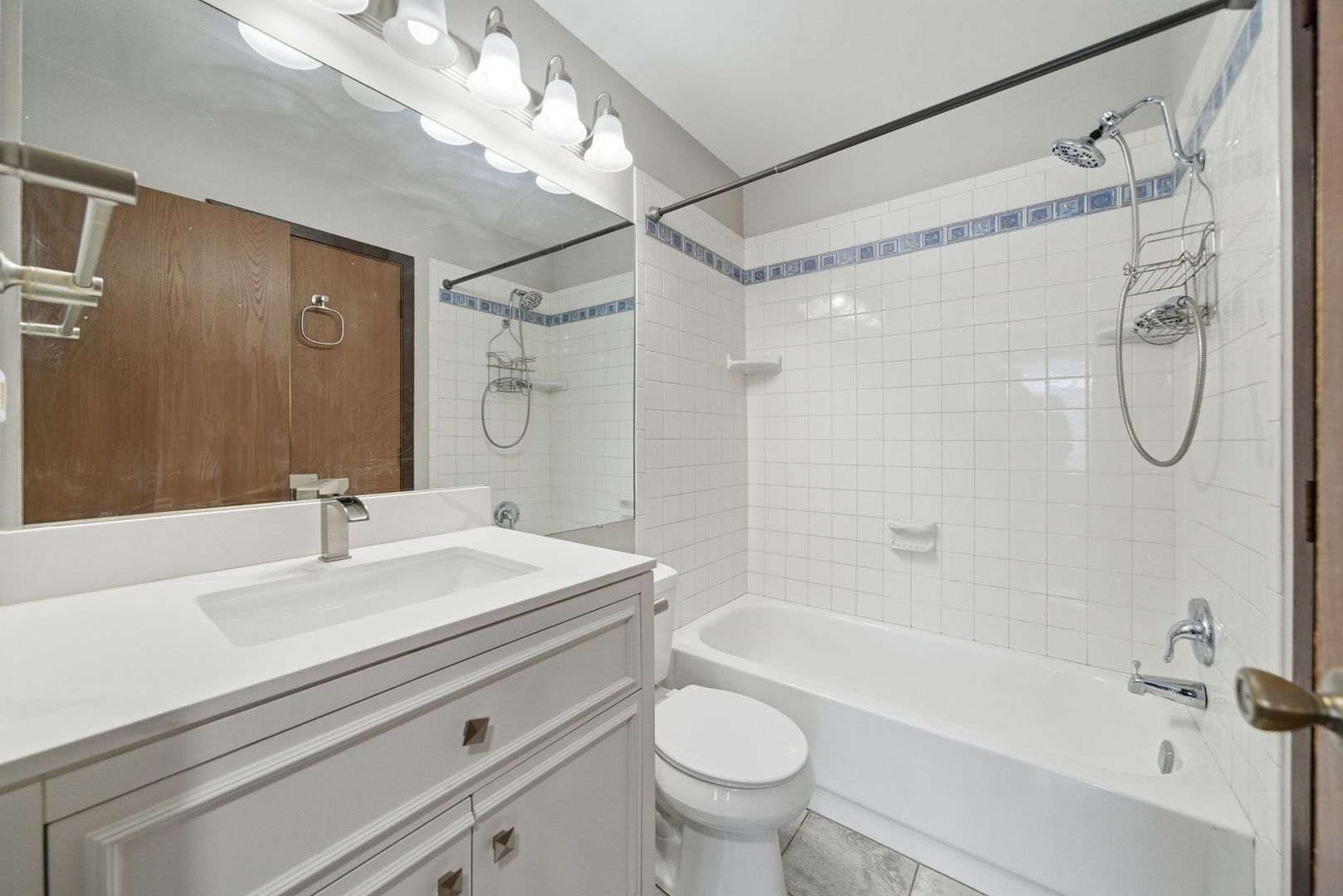 2634 Oakshire Court, Aurora, IL 60502