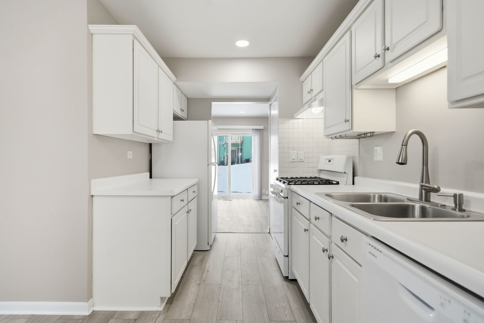 2634 Oakshire Court, Aurora, IL 60502