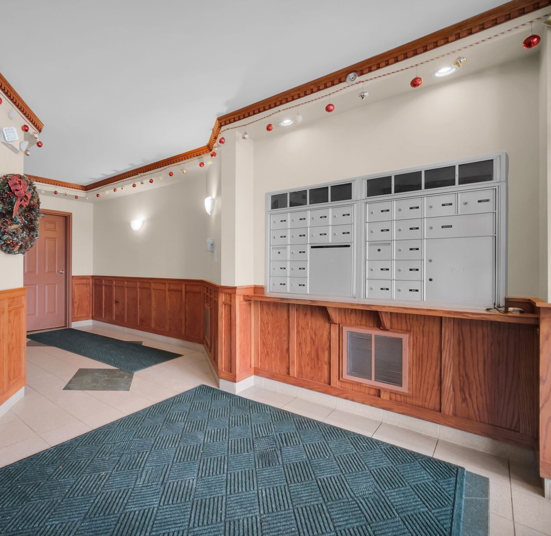 16001 S 88th Avenue #204, Orland Park, IL 60462