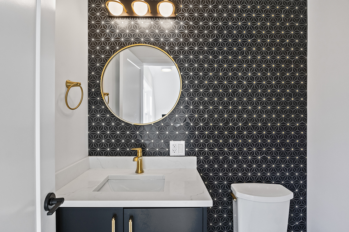 6106 N Hermitage Avenue, Chicago, IL 60660