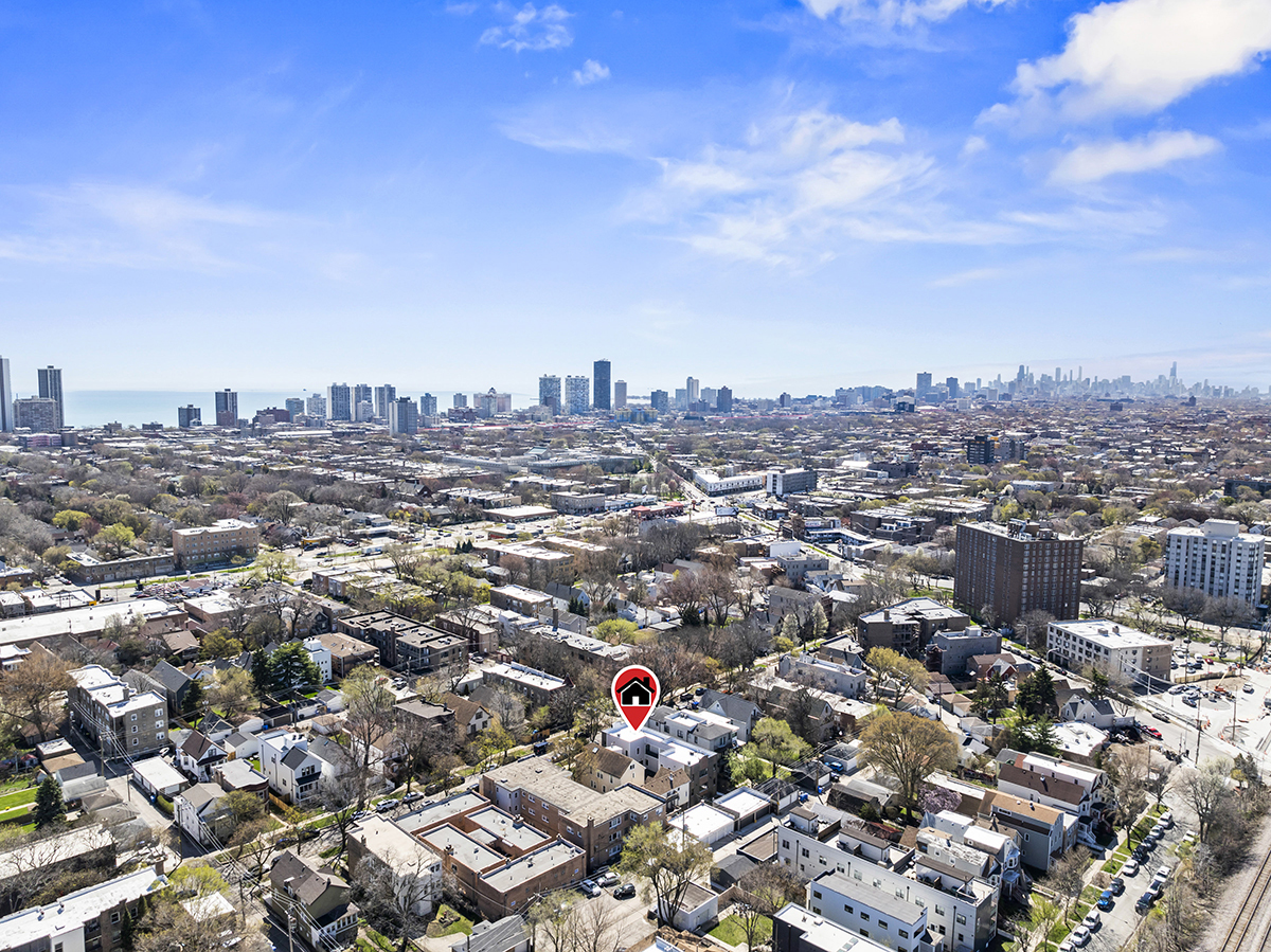6106 N Hermitage Avenue, Chicago, IL 60660